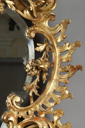 Important miroir en bois doré, Italie circa 1880 - 