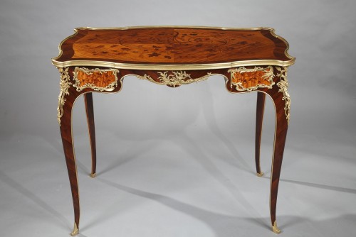 Table de Salon d'inspiration Louis XV attribuée à J-E Zwiener, France circa 1880 - 