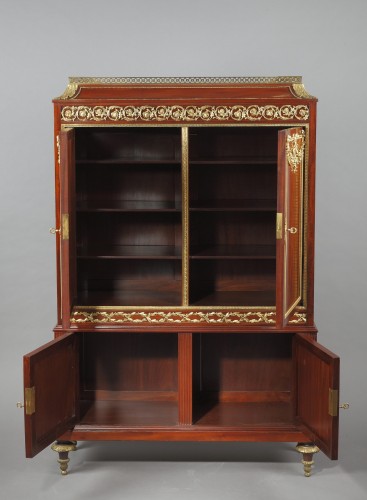 Cabinet d'inspiration Louis XVI attribué à P. Sormani, France circa 1870 - Napoléon III