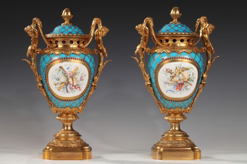 Antiquités - Pair of Gilt Bronze and Enameled &quot;Sèvres&quot; Porcelain Vases, France, c. 1880