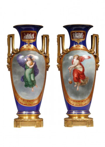 Paire de vases en porcelaine att. à la Manufacture de Berlin, Allemagne XIXe siècle