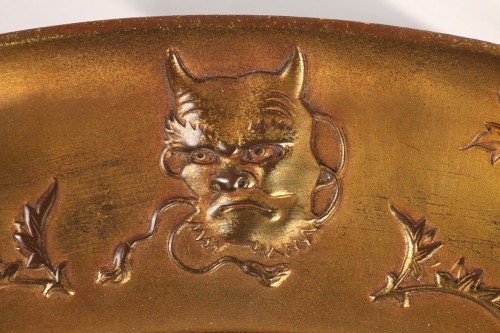 Plat émaillé Japonisant au Paon att. à Elkington et A. Willms, Angleterre circa 1875 - 