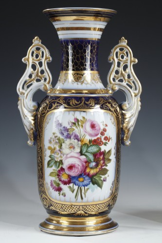 Paire de Vases fleuris en porcelaine de Valentine, France circa 1860 - Céramiques, Porcelaines Style Napoléon III