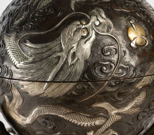 Large Japanese bronze incense burner - 
