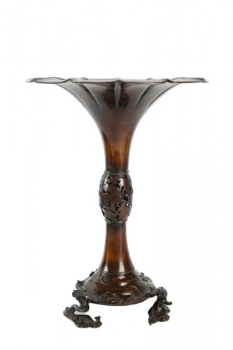 Grand vase japonais en bronze