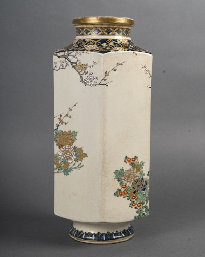 Important vase japonais en Satsuma, époque Meiji - Tora Tori
