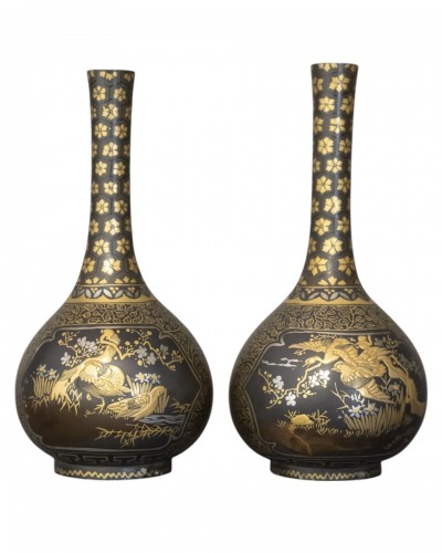 Japanese bronze pair of vases in Nuno-me zô-gan