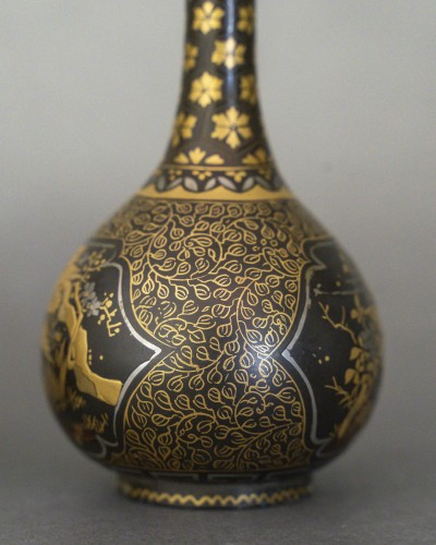 Asian Works of Art  - Japanese bronze pair of vases in Nuno-me zô-gan