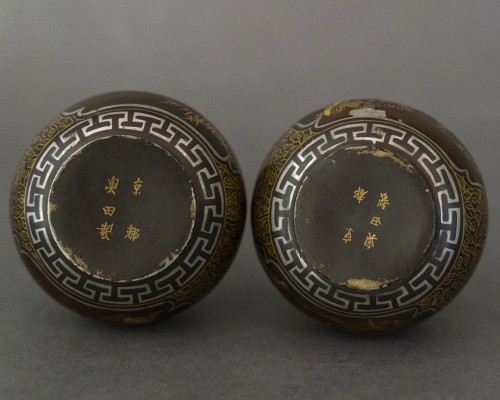Antiquités - Japanese bronze pair of vases in Nuno-me zô-gan