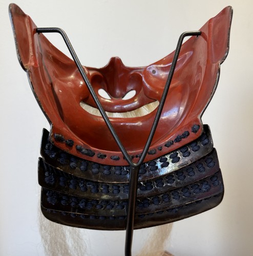 Samourai lacquered mask in black iron menpo Late 18th centuy - 