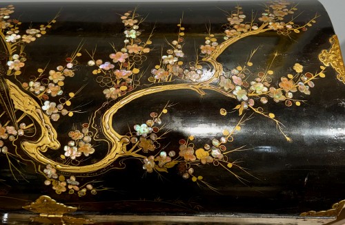  - Important coffre japonais dit Namban - Fin Momoyama début Edo