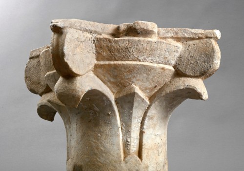 BC to 10th century - An impressive carved umayyad white marble capital