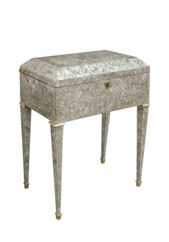 AN ANTWERP Or BRUSSELS INLAID LACQUER AND TORTOISESHELL TABLE CABINET AN ANTWERP Or BRUSSELS INLAID LACQUER AND TORTOISESHELL TABLE CABINET