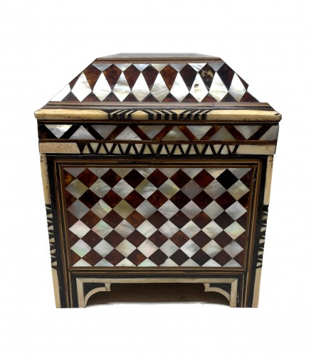 Ottoman jewelry-box - Objects of Vertu Style Transition