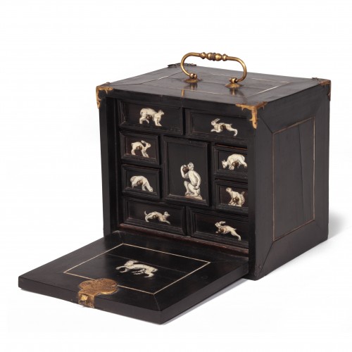 Cabinet de collection miniature d'augsbourg