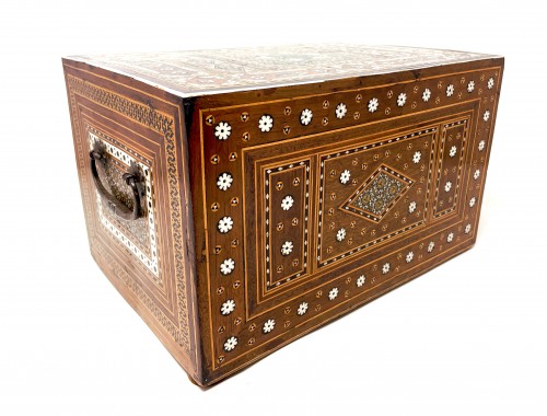 <= 16th century - Gujarat Sindh table cabinet