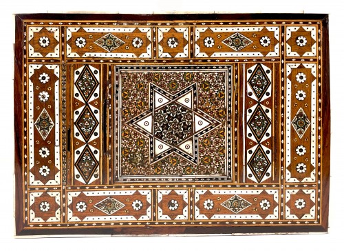 Gujarat Sindh table cabinet - Renaissance