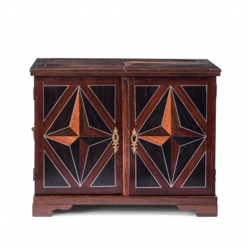 Cabinet de table d'Augsbourg - Mobilier Style Louis XIII