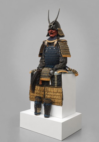 Samurai armour of the “Ni-mai-d? tosei gusoku” type - Asian Works of Art Style 