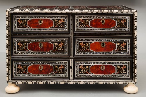 Cabinet Anversois - Mobilier Style Louis XIV