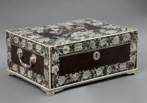 18th century - A Vizagapatam dressing-box