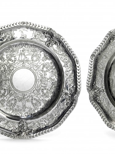 Argenterie et Arts de la table  - Paire de plats en argent londonien