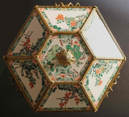 Antiquités - Porcelain lamp with Charles X bronze mount, Paris, early 19th c.