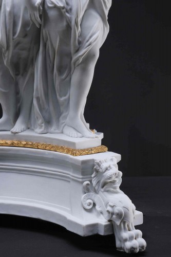 Important biscuit porcelain group &quot;The Three Graces&quot;, Manufacture de Sèvres - Porcelain & Faience Style Napoléon III