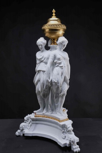 Les trois Grâces, important groupe en biscuit de porcelaine -  Manufacture de Sèvres fin 19e - Napoléon III