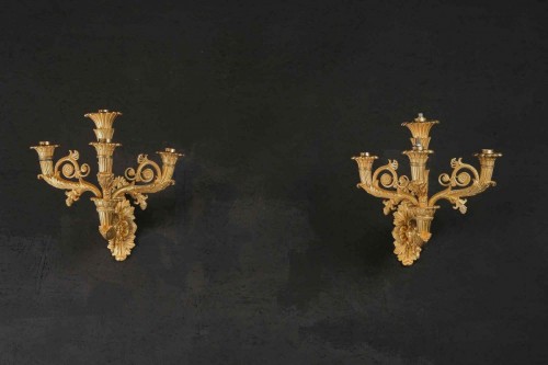 Antiquités - Paire d'appliques Charles X en bronze doré, Paris vers 1830