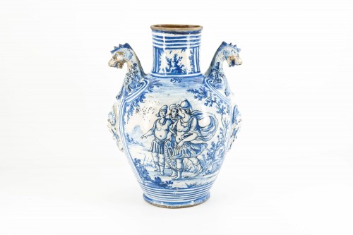 Paire de grands vases de la manufacture de Savona, fin XVIIe - Uwe Dobler Interiors