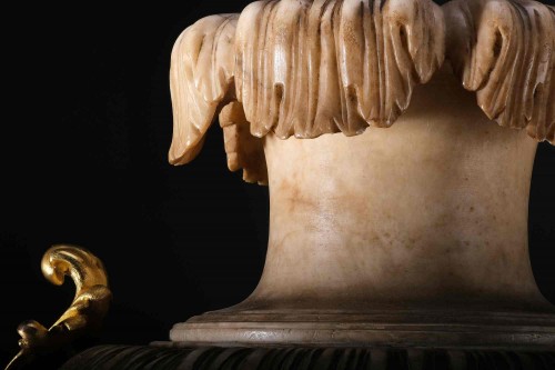 Louis XIV - Pair of big alabaster vases, Italy, 1st half 18th century