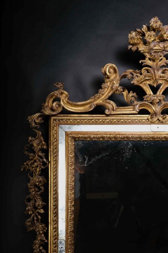 Miroirs, Trumeaux  - Important Mirroir sculpté et doré d'epoque Louis XVI, Lombardie 1780