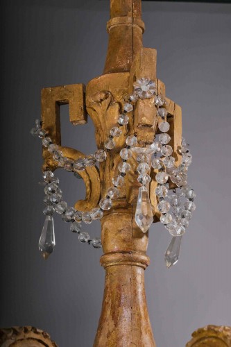 An Important Woodcarved And Gilted Chandelier, Italy Late 18th century - 