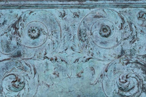 Matériaux & Architecture Eléments d'architecture - Panneau de bronze décoratif avec une jardiniére en coquillages, Angleterre vers 1830