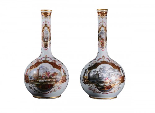 Pair of bottle vases, underglaze mark "Augustus Rex", probably Saxony 19th 