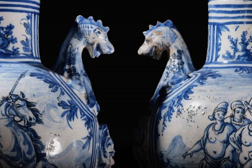 Antiquités - Pair Of Important Vases In White And Blue, Savona factory late 17th