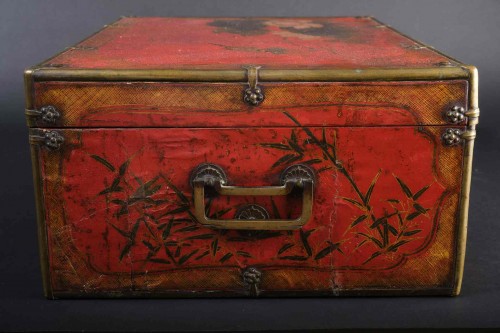 Red parchment painted Chinese cassette, China 18th century - 