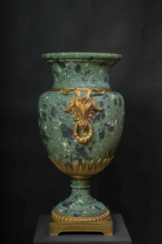 Objet de décoration Cassolettes, coupe et vase - Important vase en scagliola et bronze doré, Rome milieu du 19e siècle