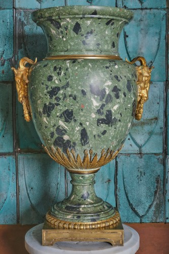 Important vase en scagliola et bronze doré, Rome milieu du 19e siècle - Restauration - Charles X
