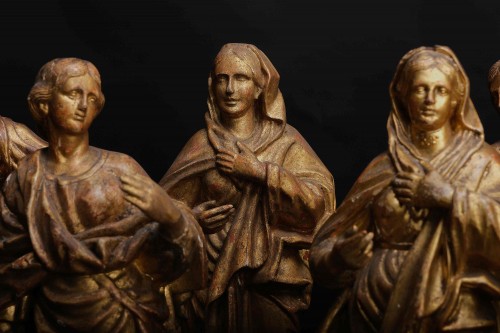 Transition - Série de douze vestales en bois doré, Italie XVIIIe siècle