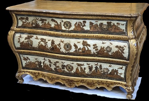 Important Arte Povera chest of drawers, Southern France, circa 1740 - Furniture Style French Regence