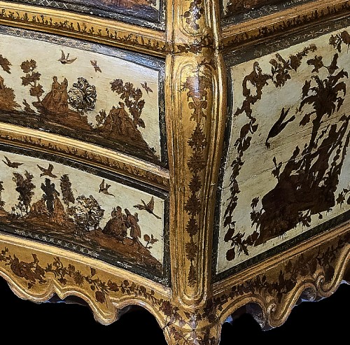 Important Arte Povera chest of drawers, Southern France, circa 1740 - 