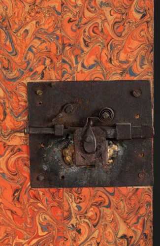 18th century - Two-part Red Lacquered Cabinet With Gilt Decorations, Venice Circa 1750 