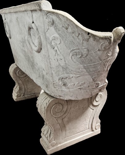 Important Carrara marble bench, Italy 1800 - 