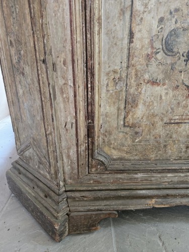 Important armoire peint, Genes fin 17e - Louis XIII