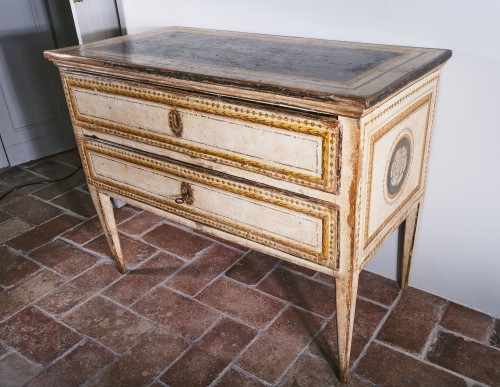 Tuscany chest of drawers,, circa1800 - Furniture Style Directoire