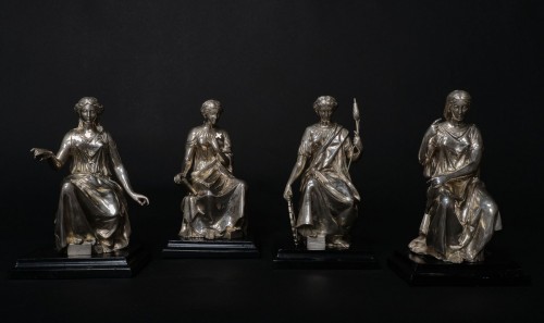 Antiquités - Four silver statues by William Gough, Birmingham ca. 1870