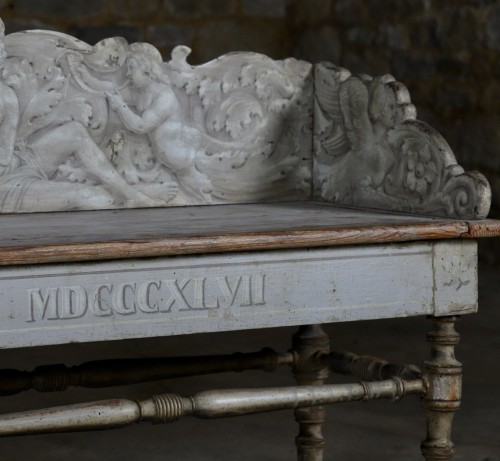 Pair of benches from Villa Suvera with coat of arms of the Lucchesi Palli - 