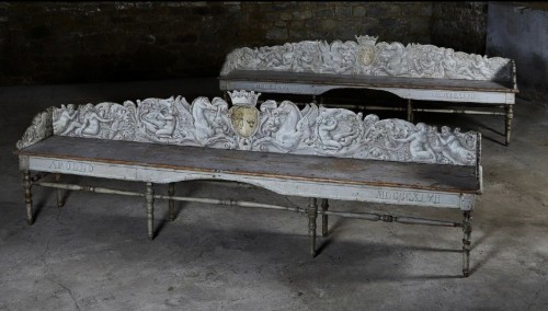 Pair of benches from Villa Suvera with coat of arms of the Lucchesi Palli - Restauration - Charles X